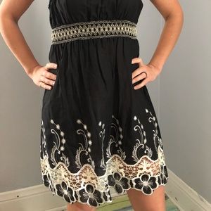 Strapless Black dress! Size L. Super cute details!